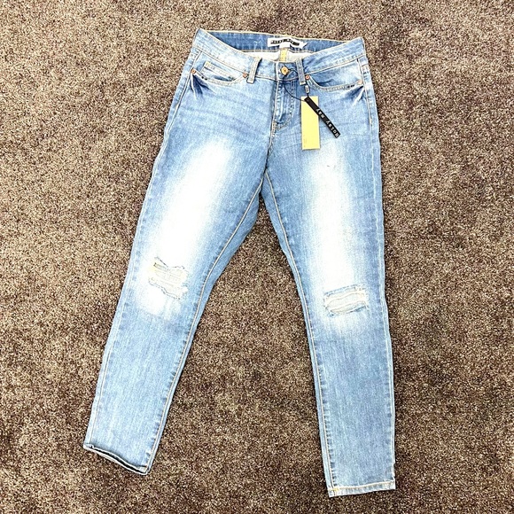 Noisy May Lucy Jeans - Picture 1 of 9